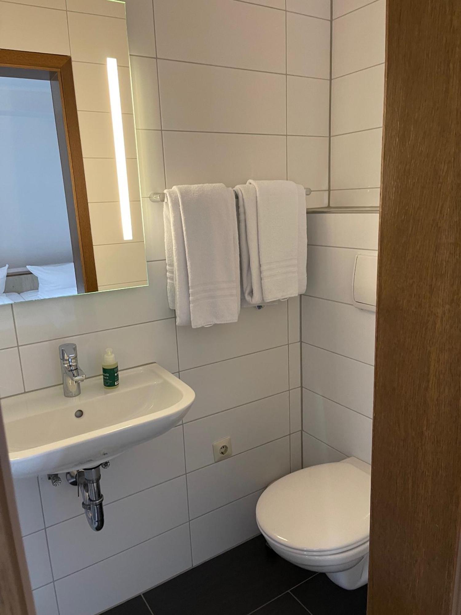 Landhotel Sickinger Hof Walldorf  Exterior photo